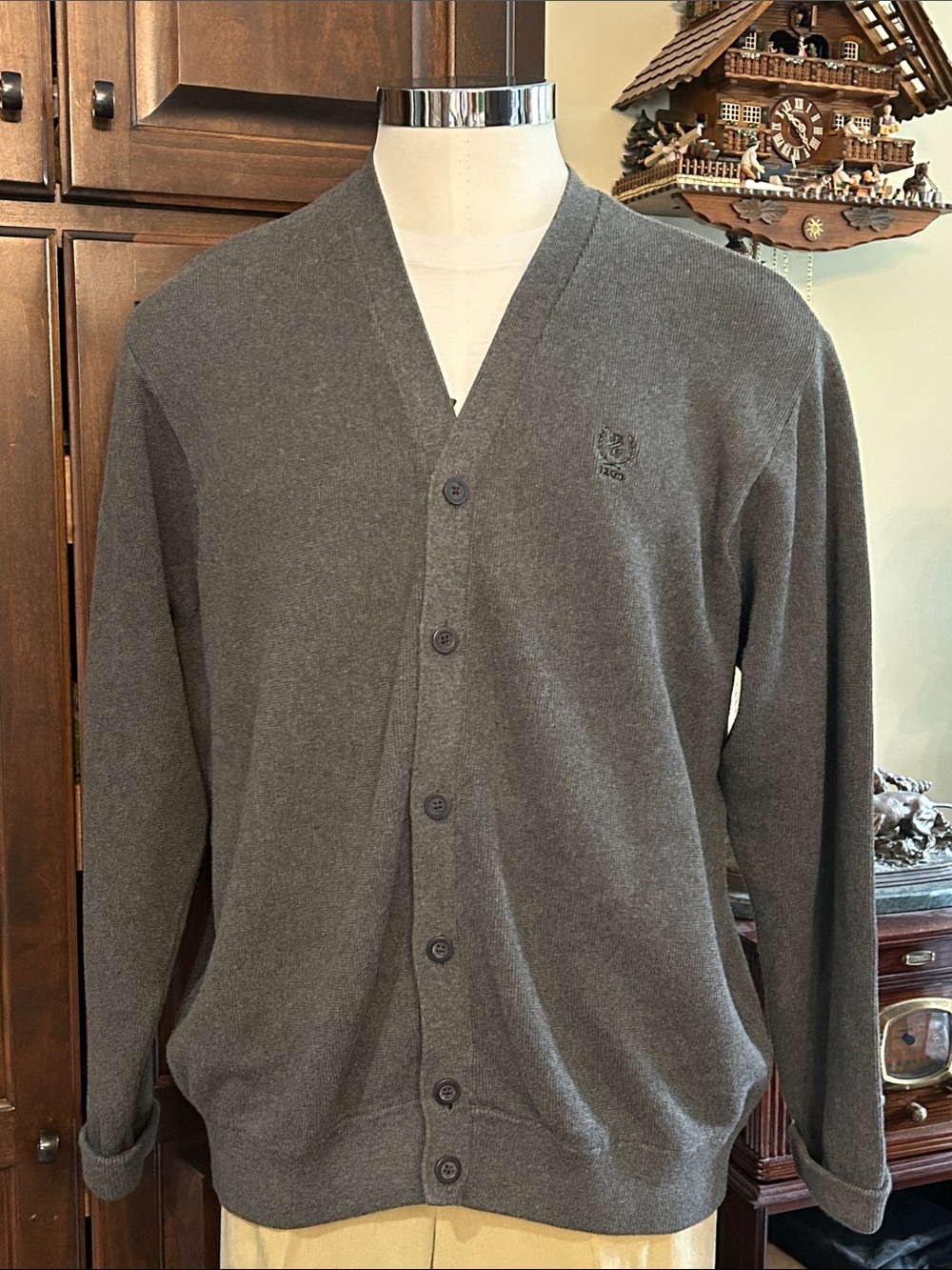 IZOD Sz XL Men's Gray V-Neck Button Cardigan Sweater Cotton